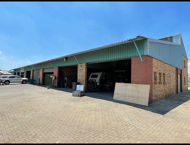 INDUSTRIAL PROPERTY TO RENT IN HENNOPSPARK